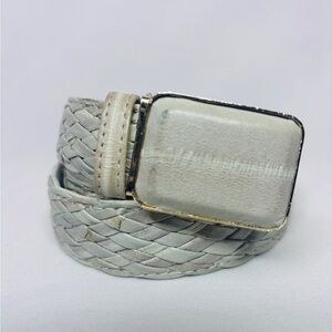 Vintage 90's Women's Leather Braided Woven Mint Sea foam Green Belt L‎